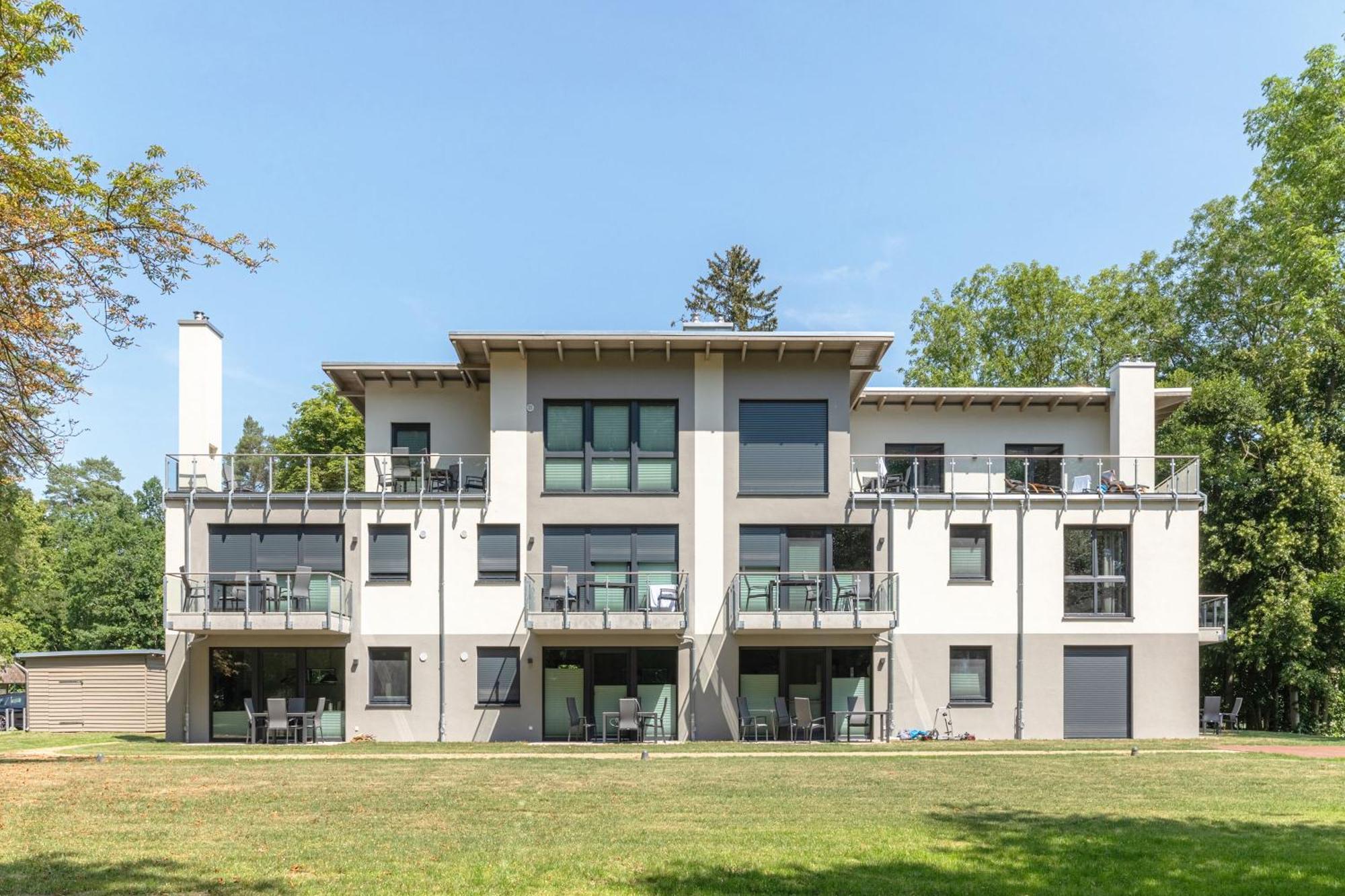 Gluecksraum - Modernes Apartment Mit Panoramablick, Kamin & Wohlfuehlambiente Krakow am See Esterno foto