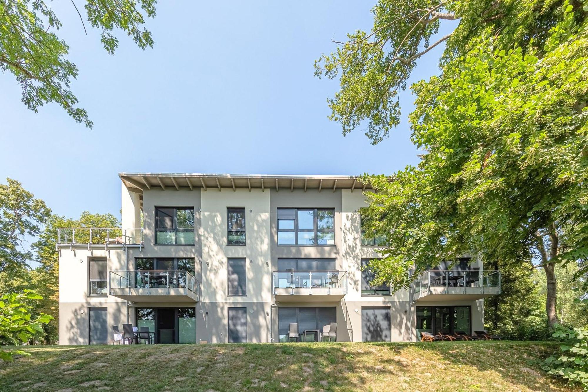 Gluecksraum - Modernes Apartment Mit Panoramablick, Kamin & Wohlfuehlambiente Krakow am See Esterno foto